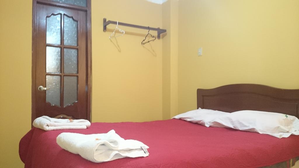 Hotel Los Gladiolos كاخاماركا الغرفة الصورة