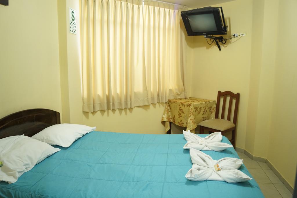 Hotel Los Gladiolos كاخاماركا الغرفة الصورة