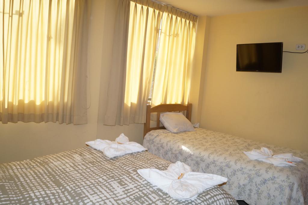 Hotel Los Gladiolos كاخاماركا الغرفة الصورة